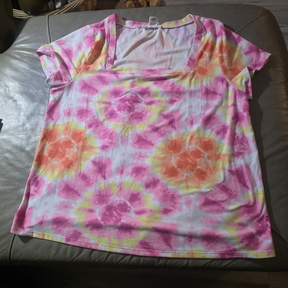 Eye candy Tie-Dye Scoop Tunic  Neck Top in Pink, Orange & Yellow - Picture 4 of 6